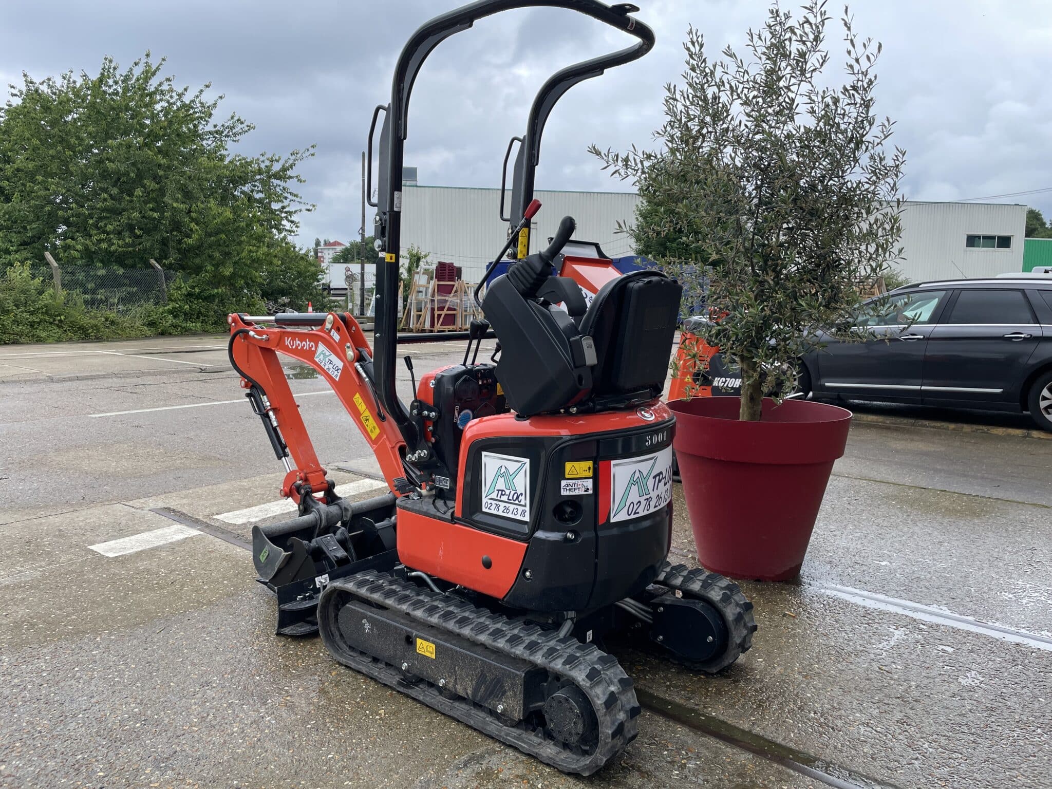 My-tp-loc - Focus sur les avantages des mini-pelles pour les petits chantiers - Featured Image 1